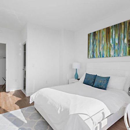 Global Luxury Suites Downtown Уайт-Плейнс Номер фото
